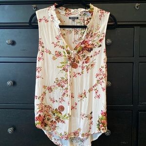 Pink Clover sleeveless top size Medium